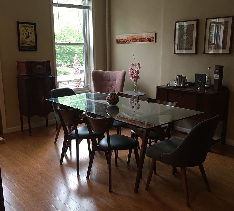 2nd image of 8 Strong Pl APT 1