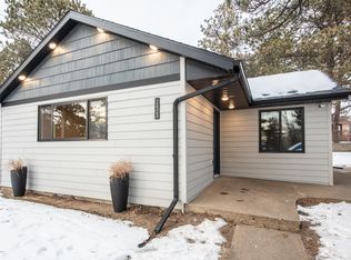 133 6th St E, Dickinson, ND 58601