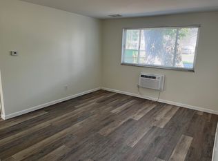 316 E William St APT 4, Delaware, OH 43015