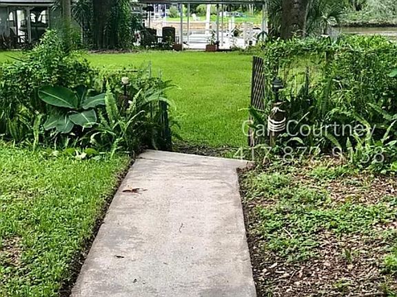 3rd image of 1416 Alicia Ave