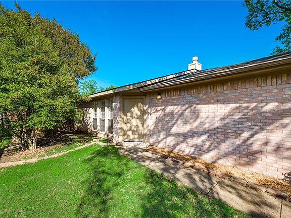 4th image of 12227 China Lake Dr