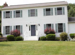 253 Fox Hill Rd, Bennington, VT 05201