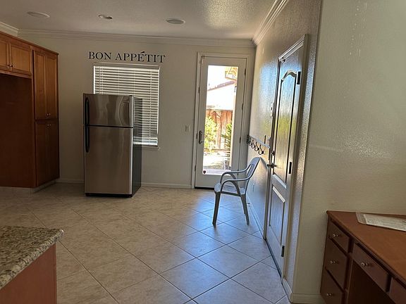 5th image of 430 S Paraiso Way