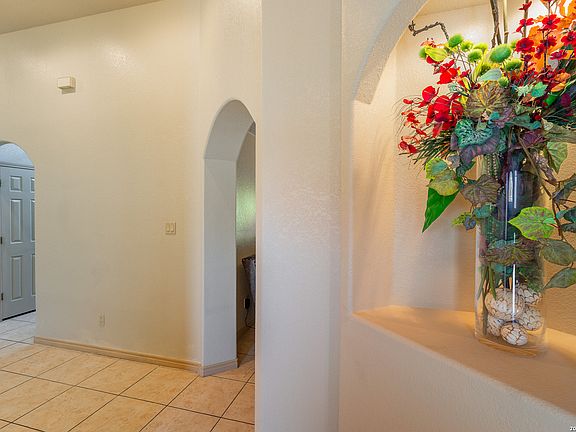 5th image of 2155 Romel St.
