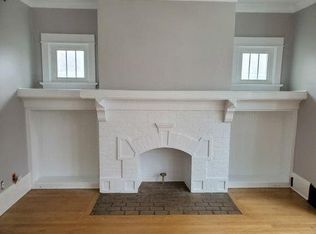 3910 N Maryland Ave, Milwaukee, WI 53211