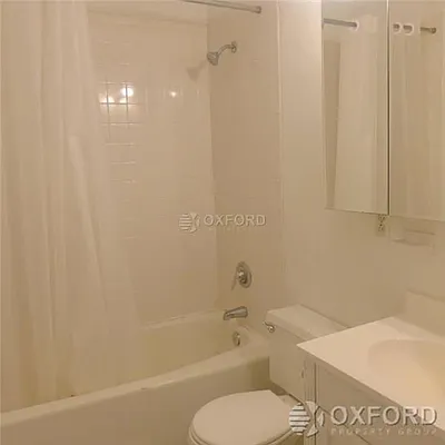 Rented by Oxford Property Group | media 11