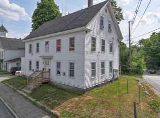 12 Church St, Farmington, NH 03835