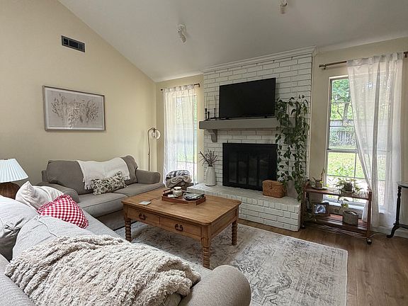 3rd image of 3076 N Quail Creek Dr