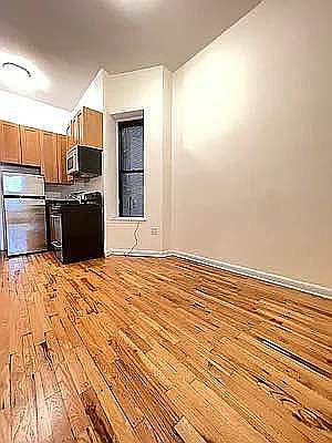 2nd image of 436 E 89th St APT 1D