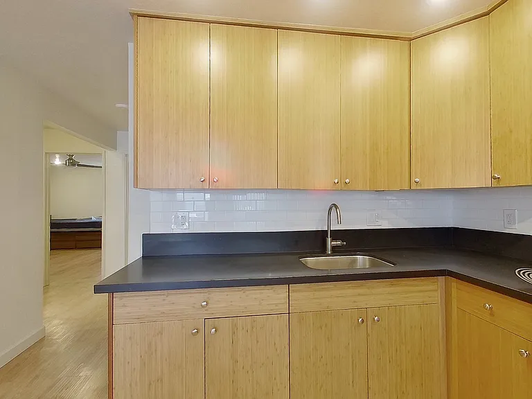 2437 Piedmont Ave — Photo 60