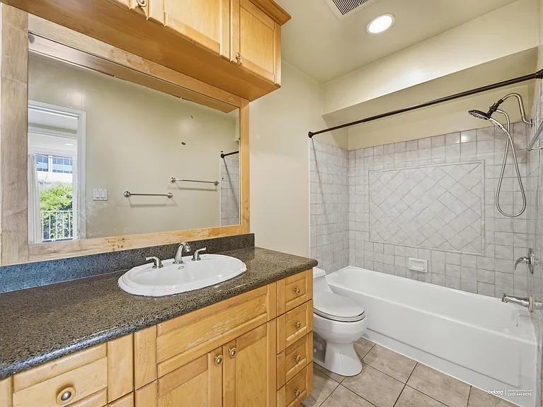 4610 Densmore Ave #9 — Photo 6