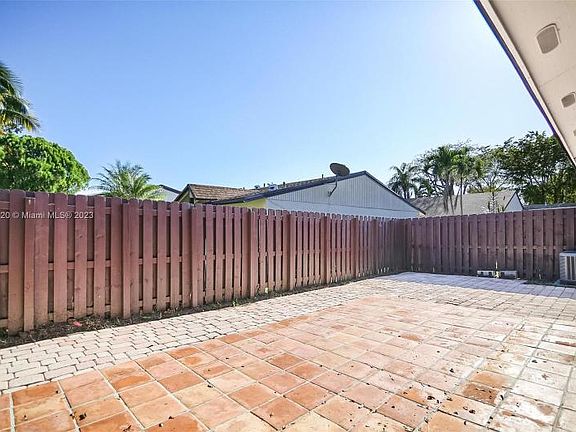2nd image of 11300 SW 115th Ter #11300