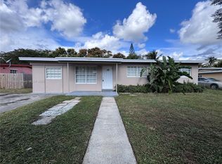 1023 NW 14th St, Fort Lauderdale, FL 33311