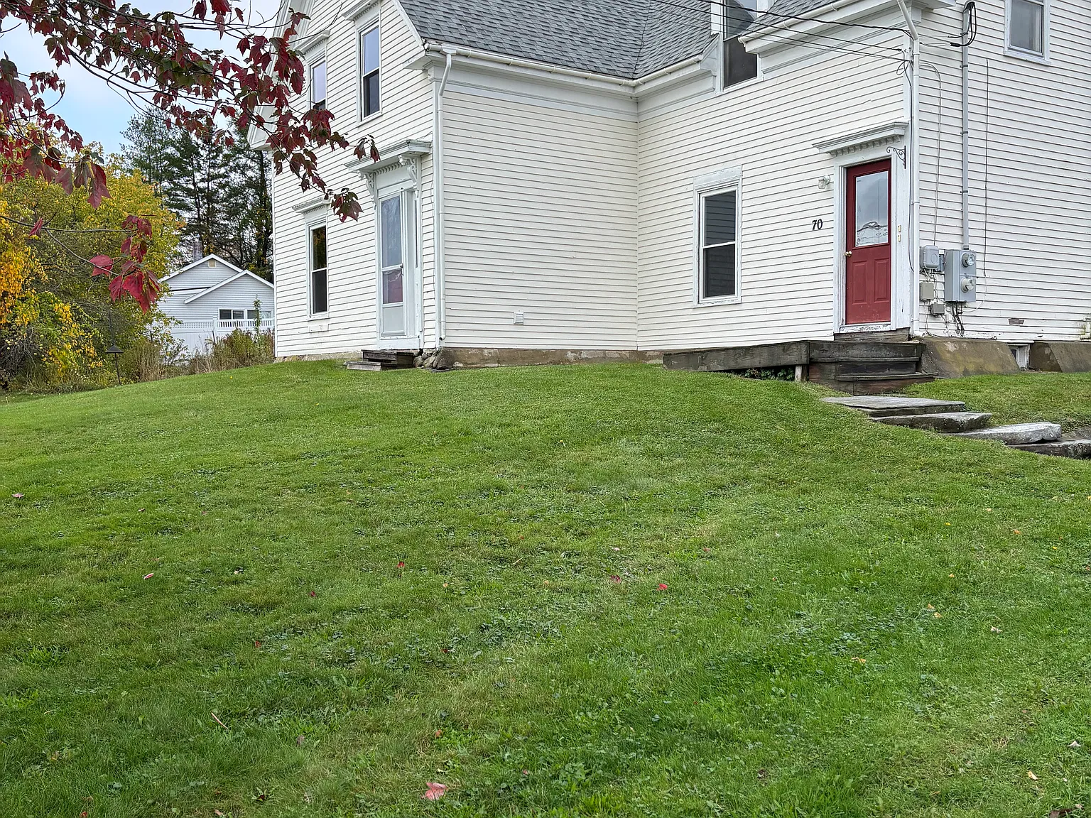 70 Waldo Ave — Photo 2