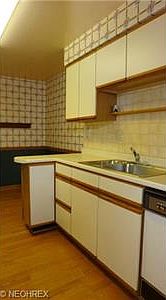 5th image of 255 N Portage Path APT 215