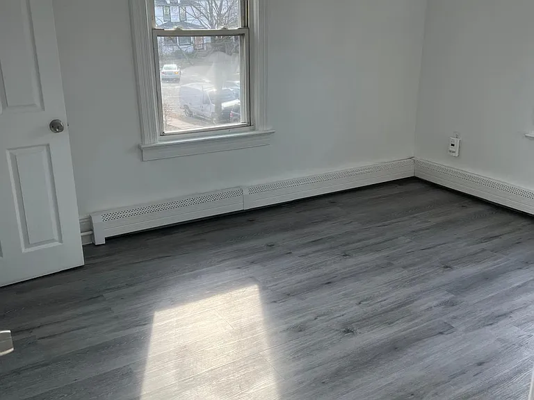19-21 Mattlage Pl — Photo 10