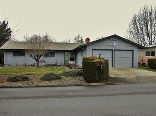 3325 SW Ridge Dr, Portland, OR 97219