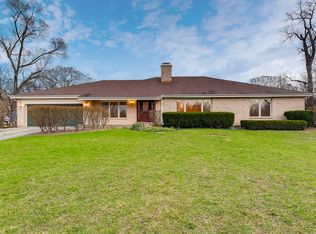 1505 S Estate Ln, Lake Forest, IL