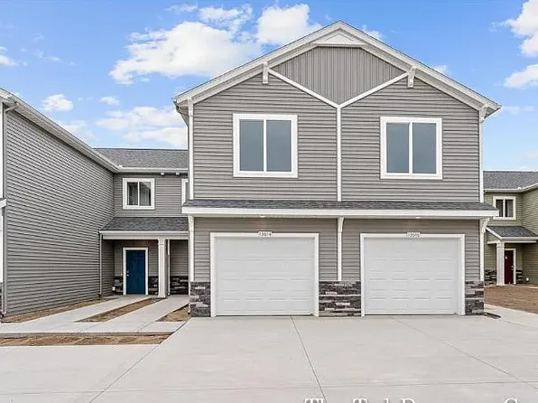 13614 Signature Dr, Holland, MI 49424