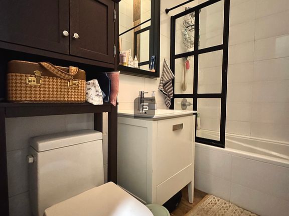 4th image of 600 Rogers Ave APT 1A