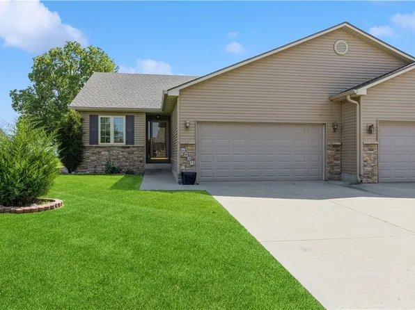 6025 Meadowlark Ct, Pleasant Hill, IA 50327