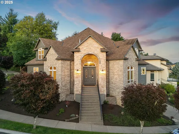 4240 NW Twilight Ter, Portland, OR 97229