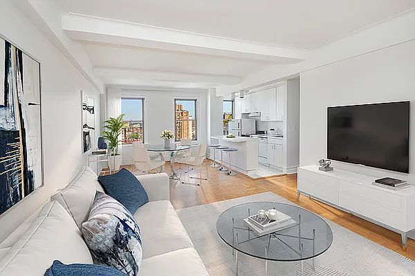 1st image of 136 Waverly Pl APT 17D