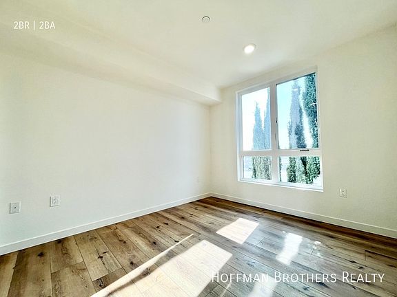 5th image of 5229 Willowcrest Ave #408A