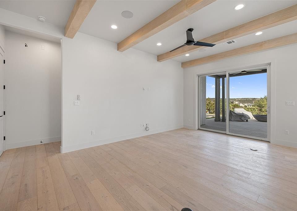 19601 Flying J Blvd Spicewood TX Zillow