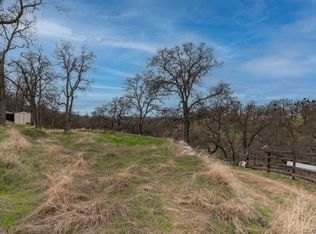 7042 Da Lee Rd, Valley Springs, CA 95252