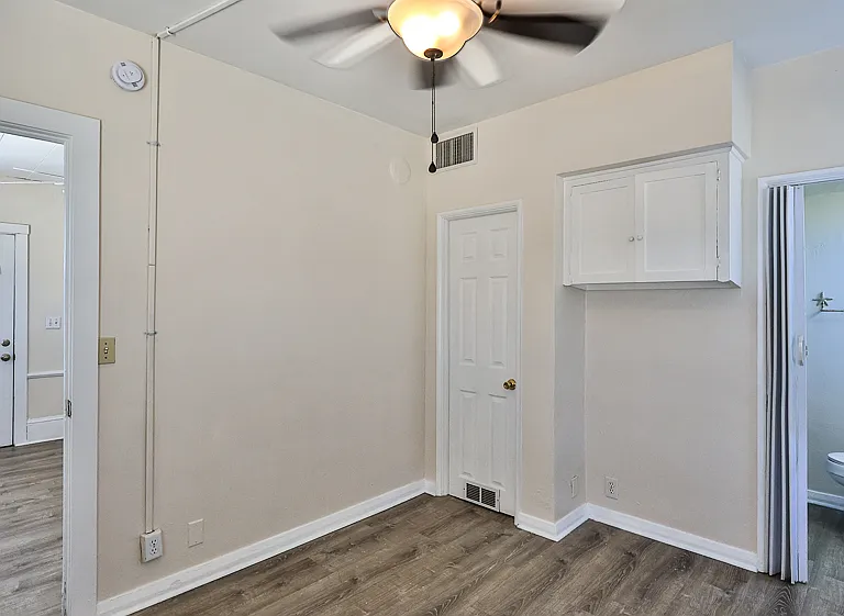 Primary suite