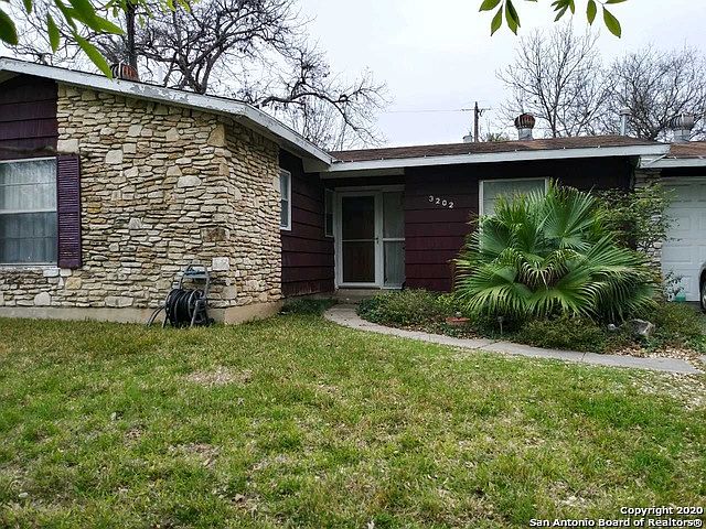 1st image of 3202 Greenacres Dr