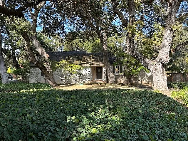 149 Greenoaks Dr photo 1