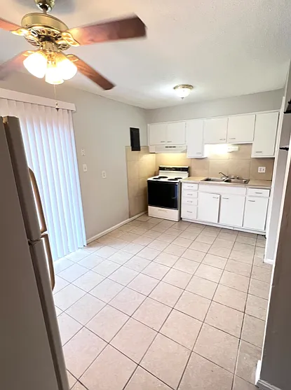 309 N Marshall Ave #17 — Photo 12
