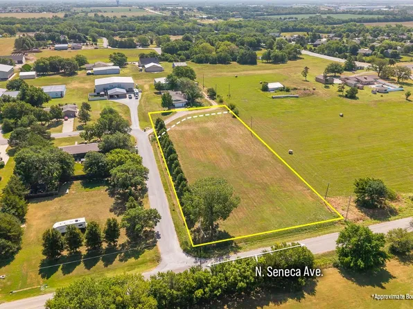 13/ACRE S At Hawthorne, Valley Center, KS 67147