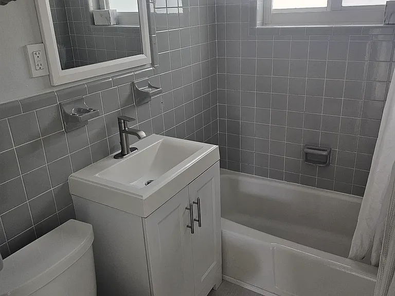 1624 Bertha St #3 — Photo 11