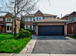 14 Crawford Rose Dr, Aurora, ON L4G 4P2