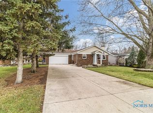 950 Elm St, Perrysburg, OH