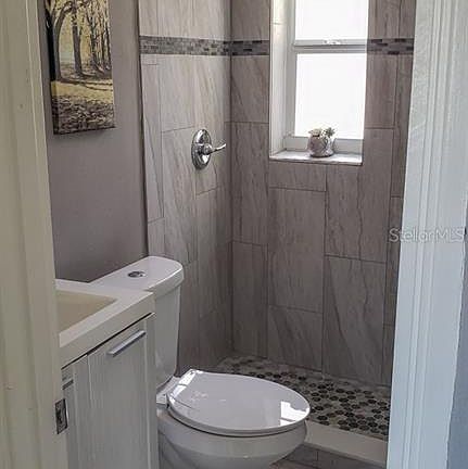 5th image of 4007 Coachman Ave