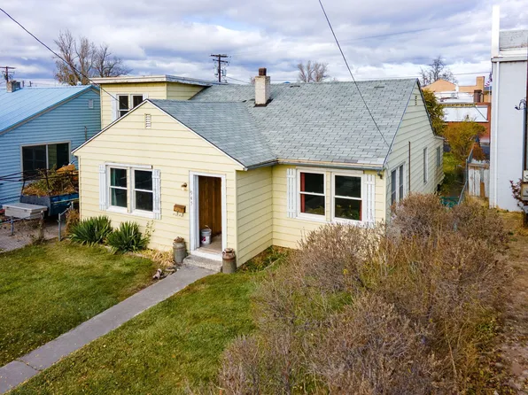 945 NW 2nd St, Prineville, OR 97754