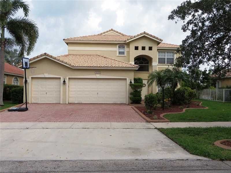1st image of 16374 Segovia Cir S