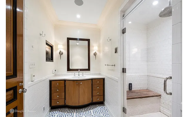 Rented by Douglas Elliman | media 13