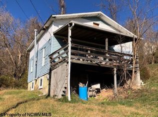 949 Perdue St, Morgantown, WV 26501