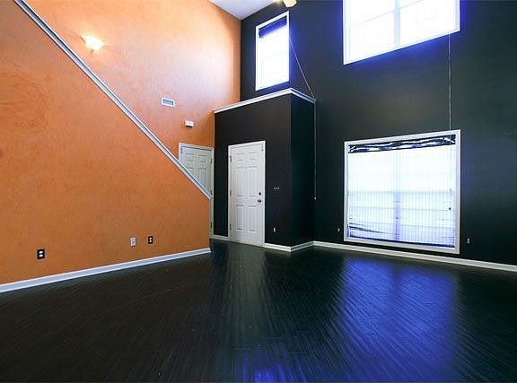 2 story great room, midnight oak floors