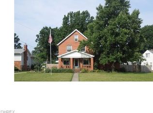 1816 Rockefeller Rd, Wickliffe, OH 44092