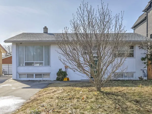 12 Cartier Cres, Richmond Hill, ON L4C 2N1