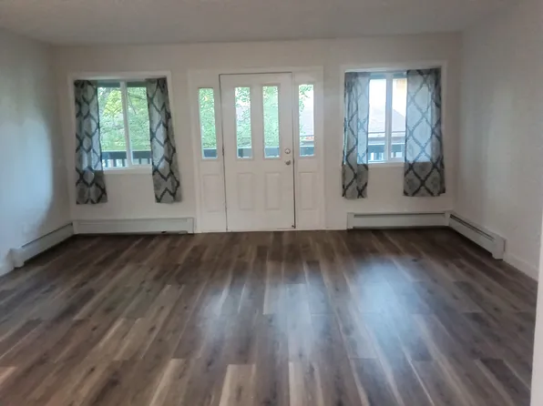 721 N Bunn St #2, Anchorage, AK 99508