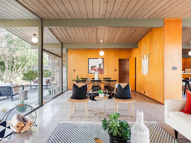 1131 N Encanto St — Photo 4