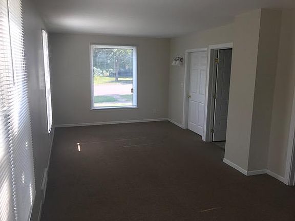 5th image of 617 Grace St #Main