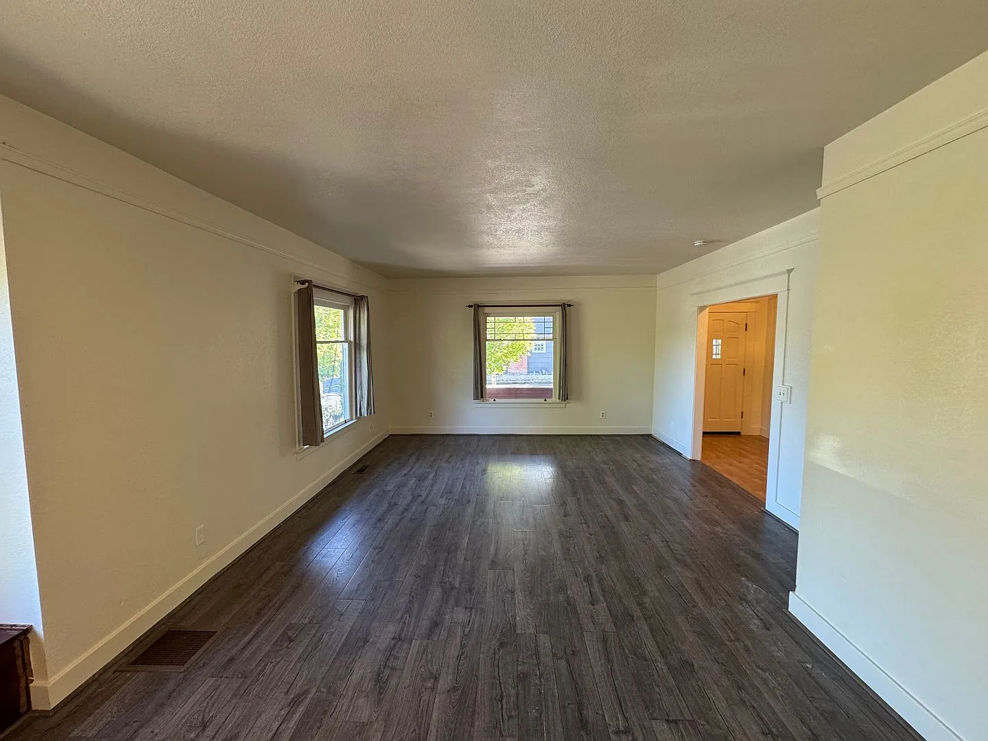 Available Now! 5 bedroom House near OSU — Photo 4